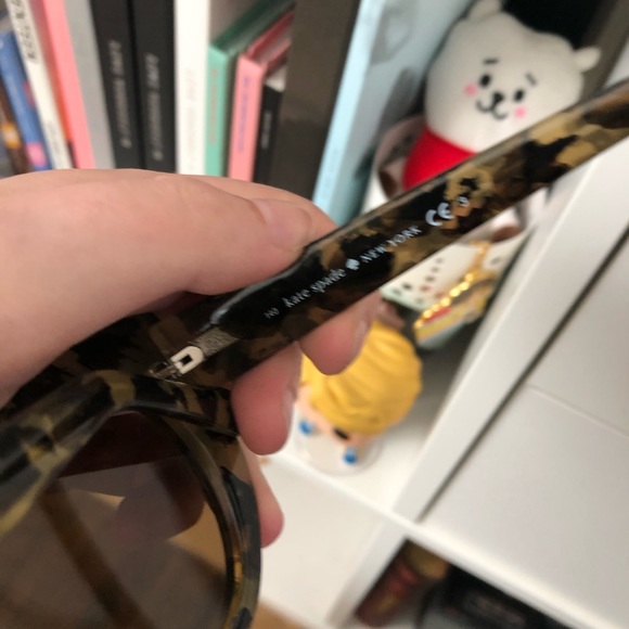 Kate Spade • Zora Sunglasses - Picture 5 of 9